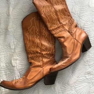 Size 9 Brown CowGirl Boots